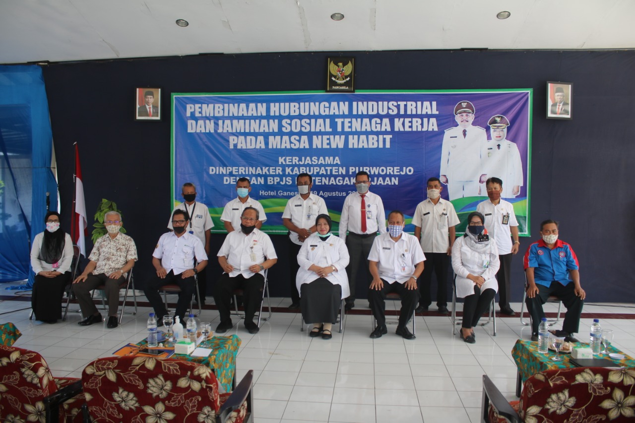 Pembinaan Hubungan Industrial Dan Jaminan Sosial Tenaga Kerja Pada Masa New Habit