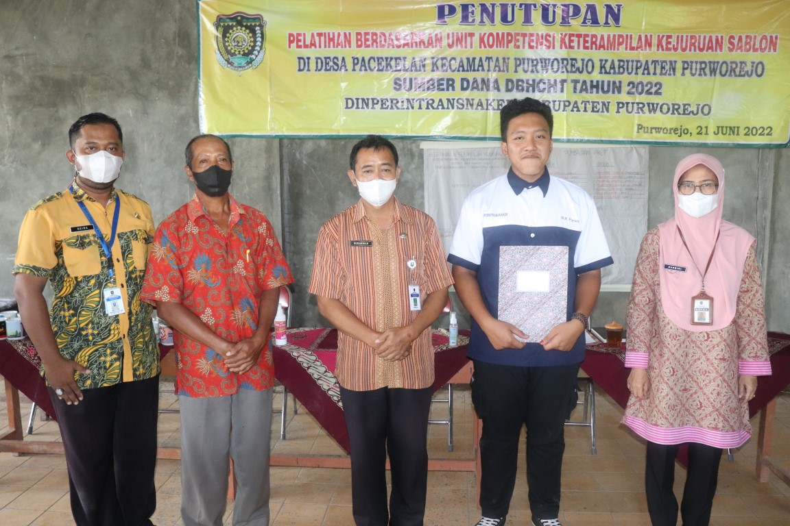 Penutupan Pelatihan Sablon di Desa Pacekelan Purworejo